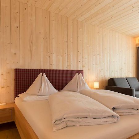 Hotel Schoenblick Sexten Exterior photo